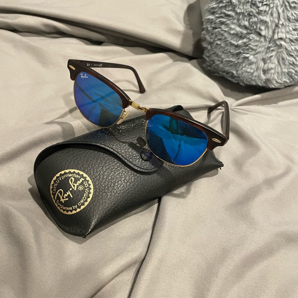 Authentic Ray Ban Sunglasses slightly used brown with blue lenses - Picture 3 of 4